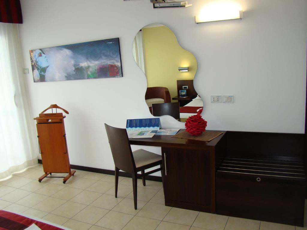 Family Room,1167638473:JPEG